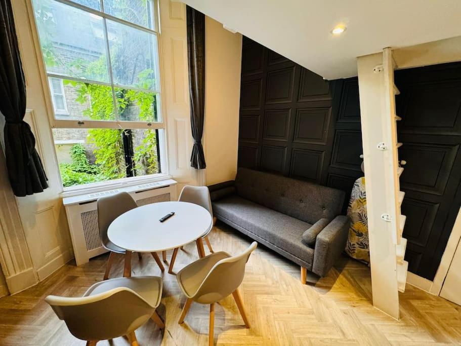 Trio'S Haven In Portebello Road London Exterior photo