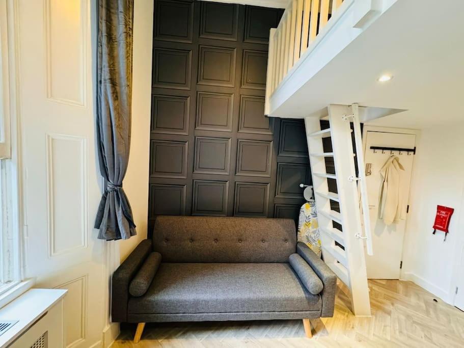 Trio'S Haven In Portebello Road London Exterior photo
